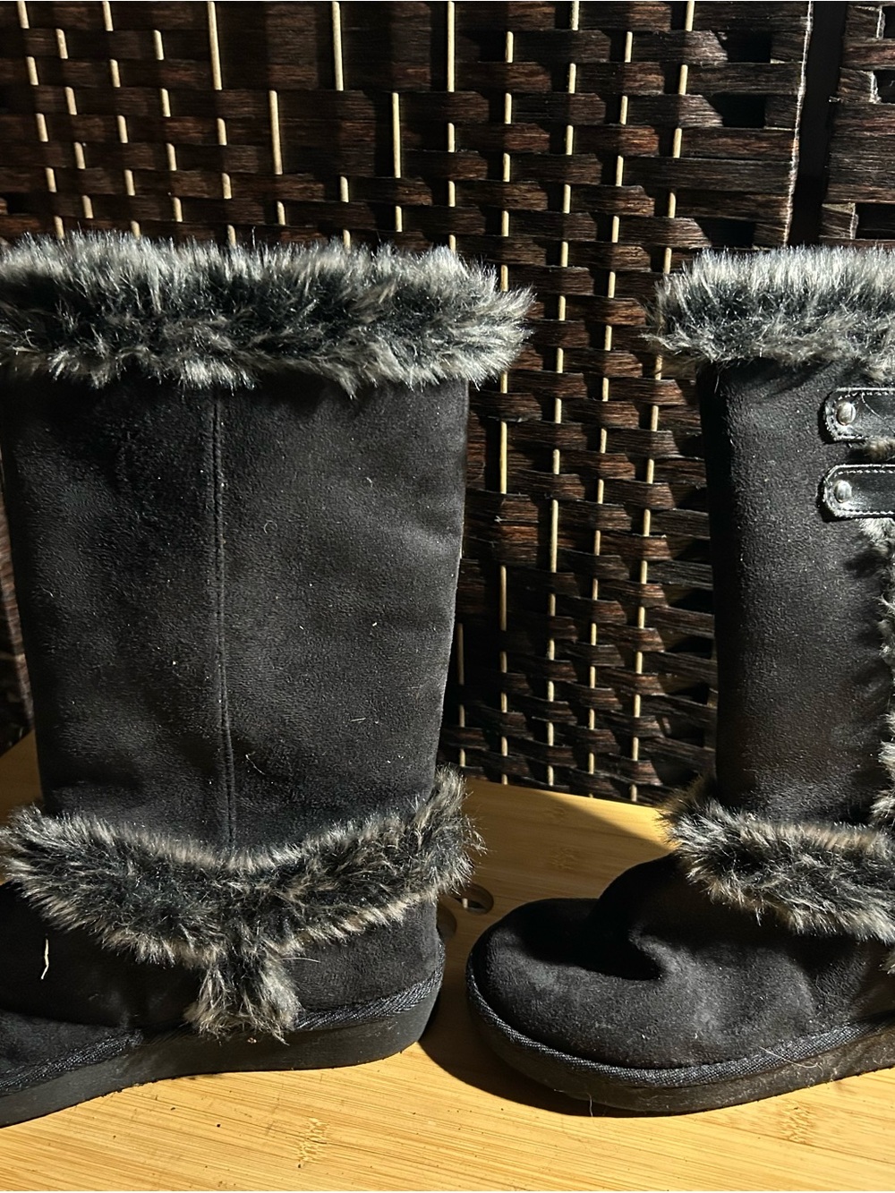 Qupid Black Faux-Fur Trim Mid-Calf Winter Boots